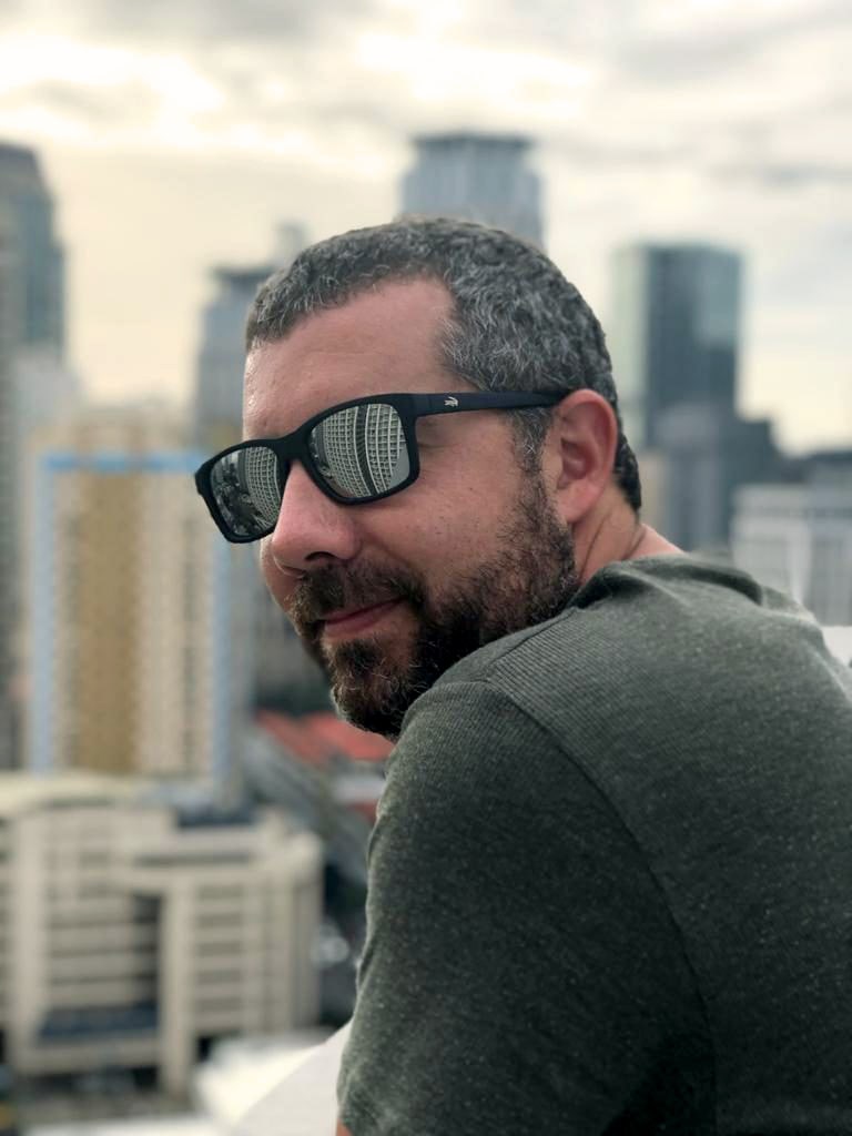 Underwater colorist at work